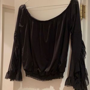BLACK RUFFLE SLEEVE SHIRT